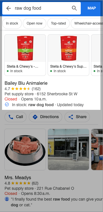 Google-zoekopdracht voor hondenvoer waarin de zoekresultaten van Lokale Google-voorraad zijn uitgelicht.