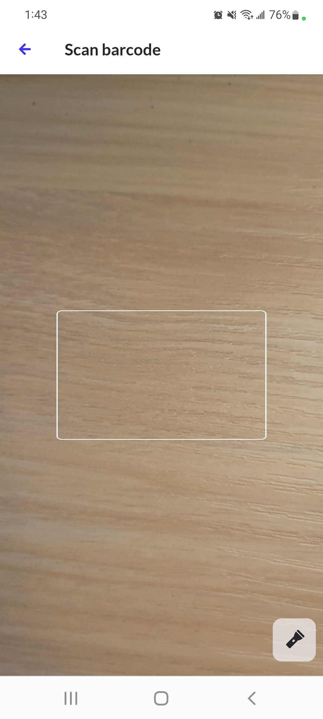L’appareil photo arrière est ouvert pour numériser des codes à barres.