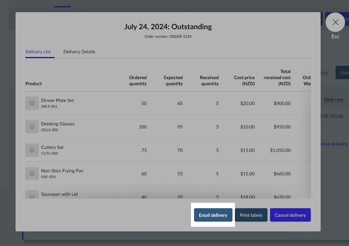 Une commande, mettant en surbrillance le bouton Envoyer un courriel de livraison.